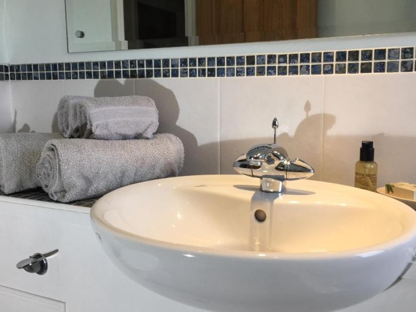 5 Charlton Mill Way B&B Chichester Quarto foto